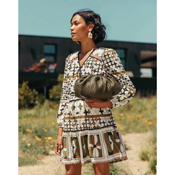 NEW CLEOBELLA gigi woven clutch in olive - Picture 3 of 3